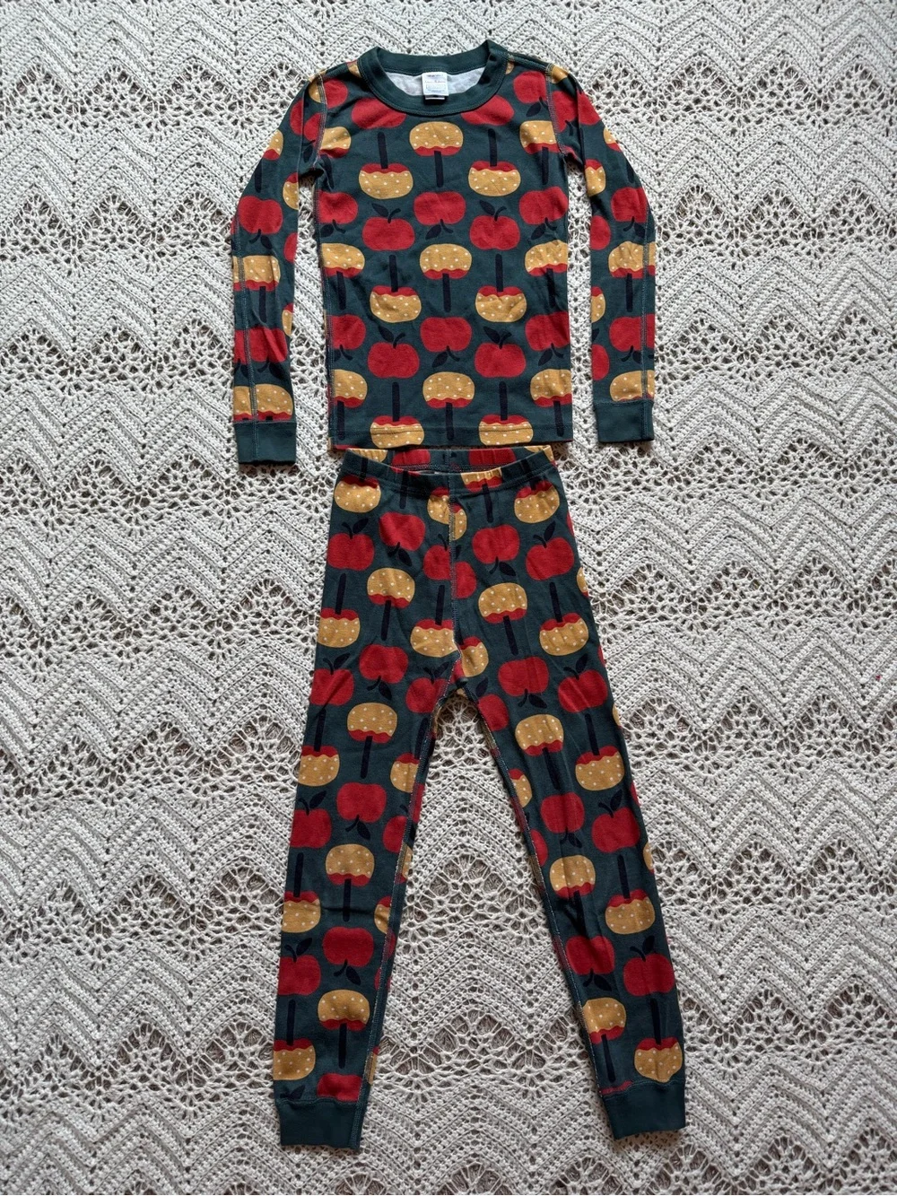 Hanna Andersson Apple Print Pajama Set 6-7 Fall Organic Cotton Pj’s Long Sleeve